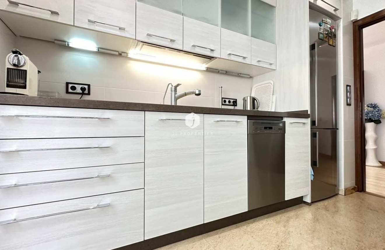 Tweedehands - Villa -
Orihuela Costa - Campoamor