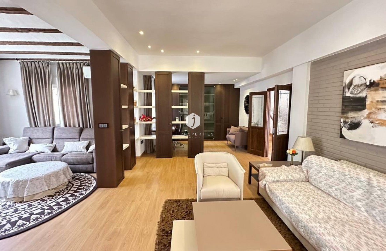 Tweedehands - Villa -
Orihuela Costa - Campoamor