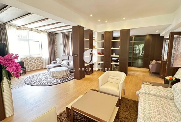 Tweedehands - Villa -
Orihuela Costa - Campoamor