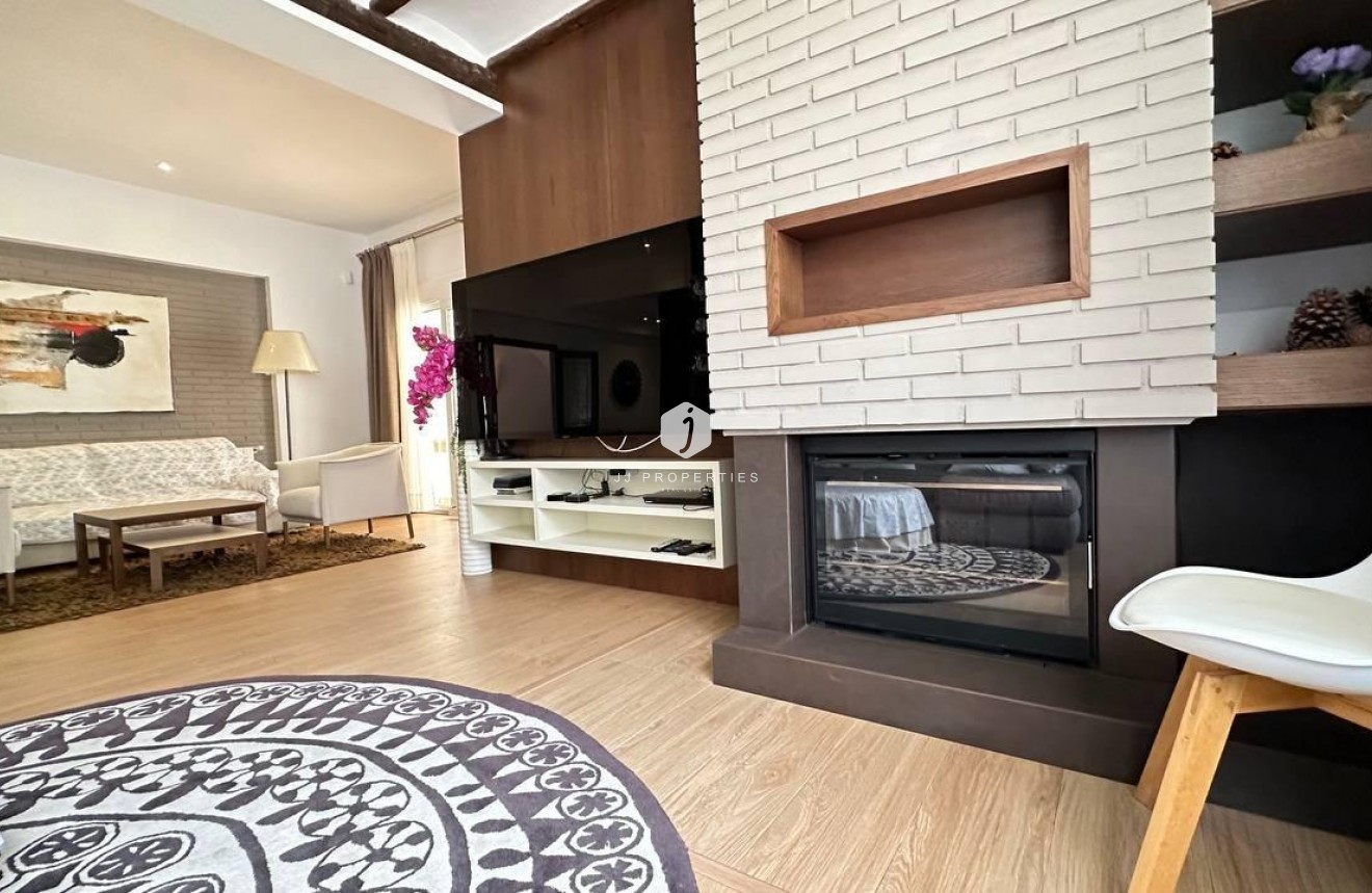 Tweedehands - Villa -
Orihuela Costa - Campoamor