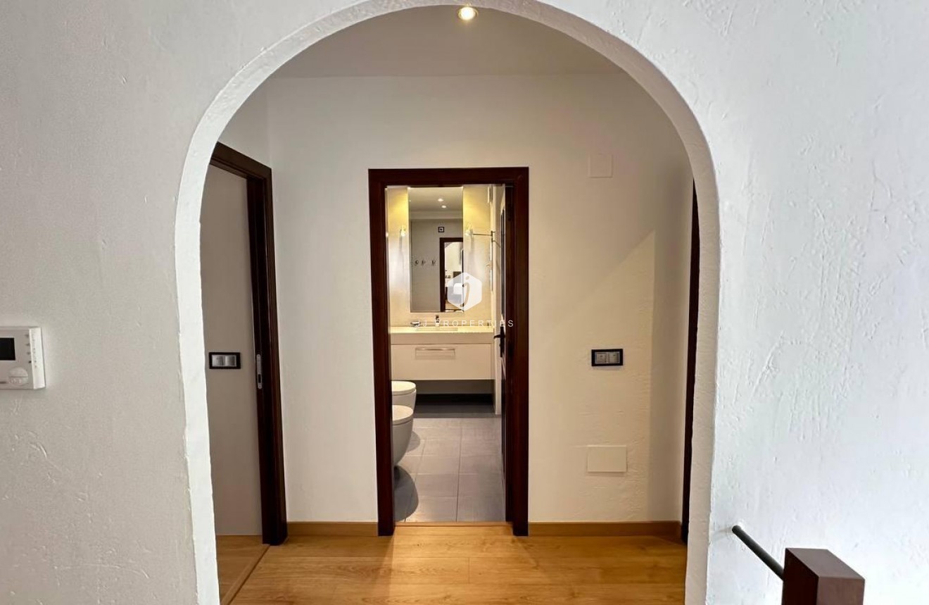 Tweedehands - Villa -
Orihuela Costa - Campoamor