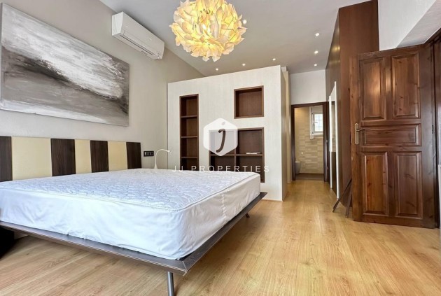 Tweedehands - Villa -
Orihuela Costa - Campoamor