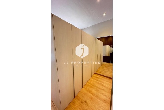 Tweedehands - Villa -
Orihuela Costa - Campoamor