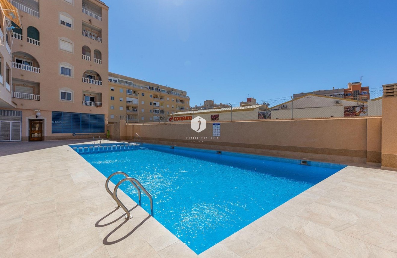Tweedehands - Penthouse -
Torrevieja - El molino