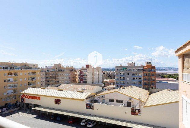 Tweedehands - Penthouse -
Torrevieja - El molino