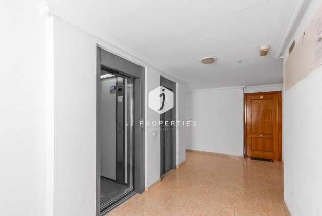 Tweedehands - Penthouse -
Torrevieja - El molino