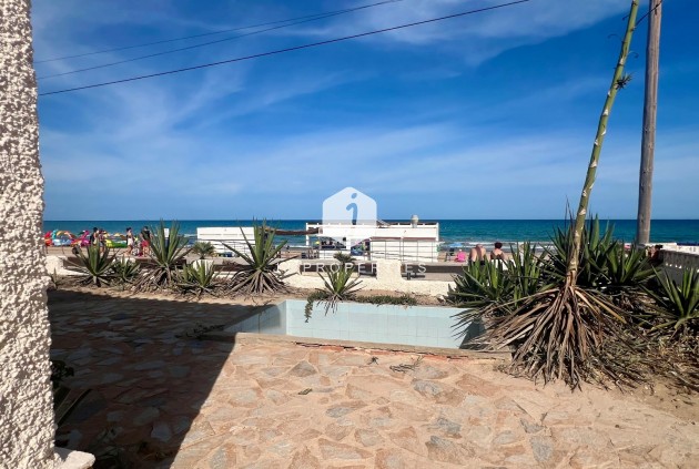 Tweedehands - Villa -
La Mata - Costa Blanca