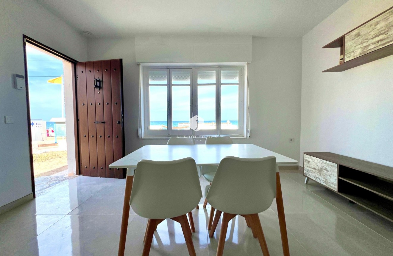 Tweedehands - Villa -
La Mata - Costa Blanca