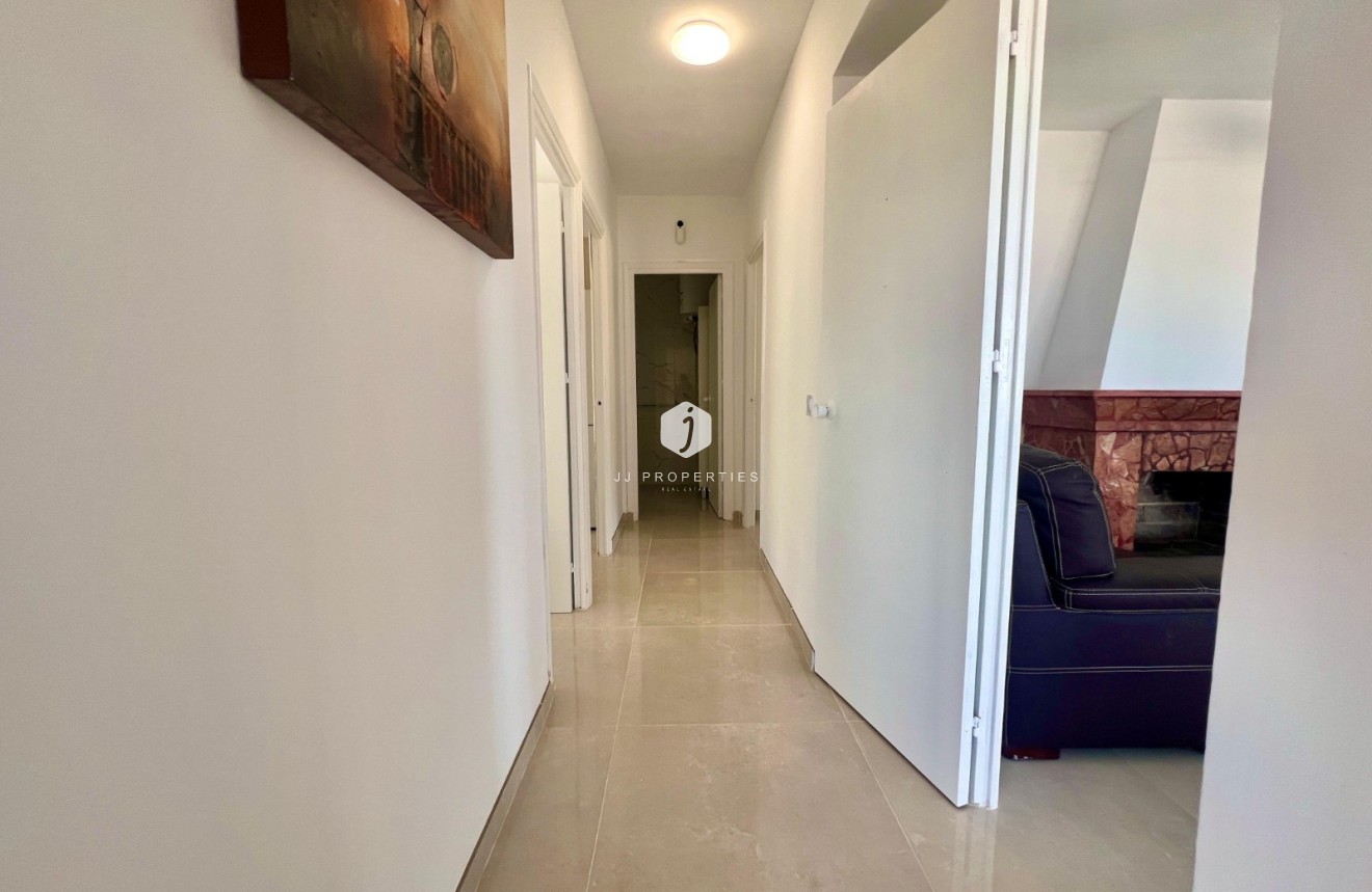 Tweedehands - Villa -
La Mata - Costa Blanca