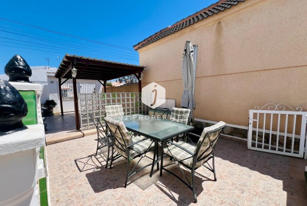 Tweedehands - Chalet -
Torrevieja - Costa Blanca