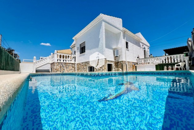 Tweedehands - Chalet -
Torrevieja - Costa Blanca