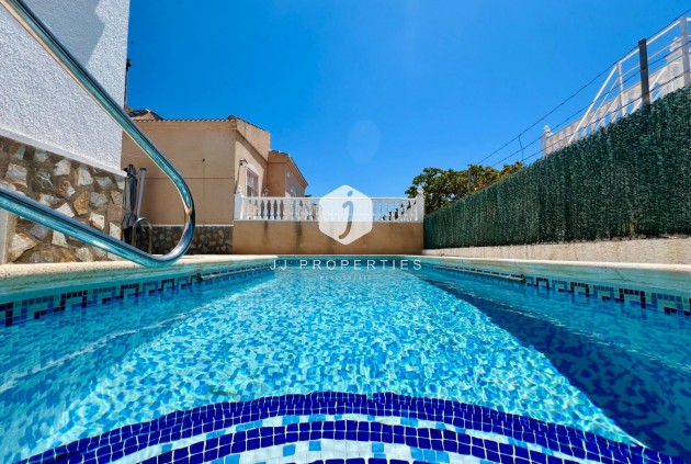 Tweedehands - Chalet -
Torrevieja - Costa Blanca