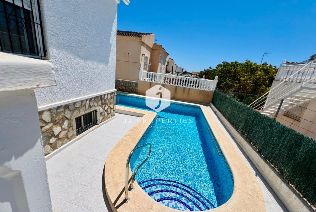 Tweedehands - Chalet -
Torrevieja - Costa Blanca