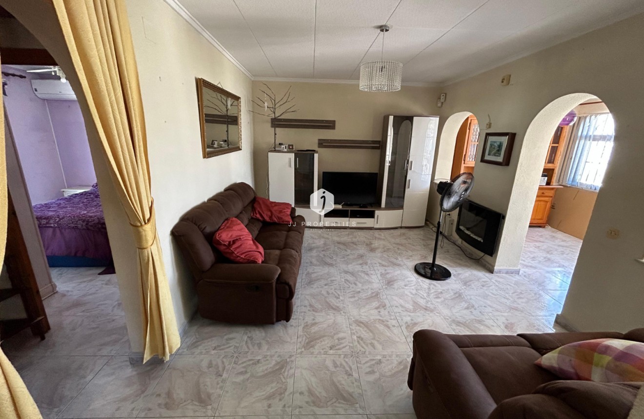 Tweedehands - Chalet -
Torrevieja - Costa Blanca