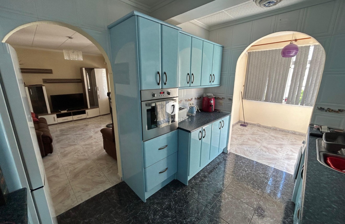 Tweedehands - Chalet -
Torrevieja - Costa Blanca