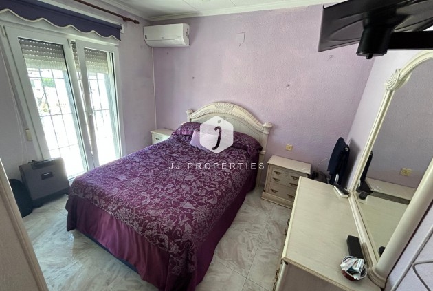 Tweedehands - Chalet -
Torrevieja - Costa Blanca