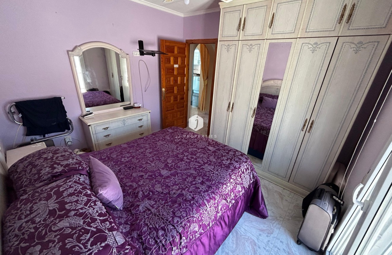 Tweedehands - Chalet -
Torrevieja - Costa Blanca