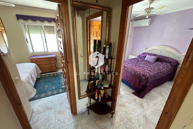 Tweedehands - Chalet -
Torrevieja - Costa Blanca