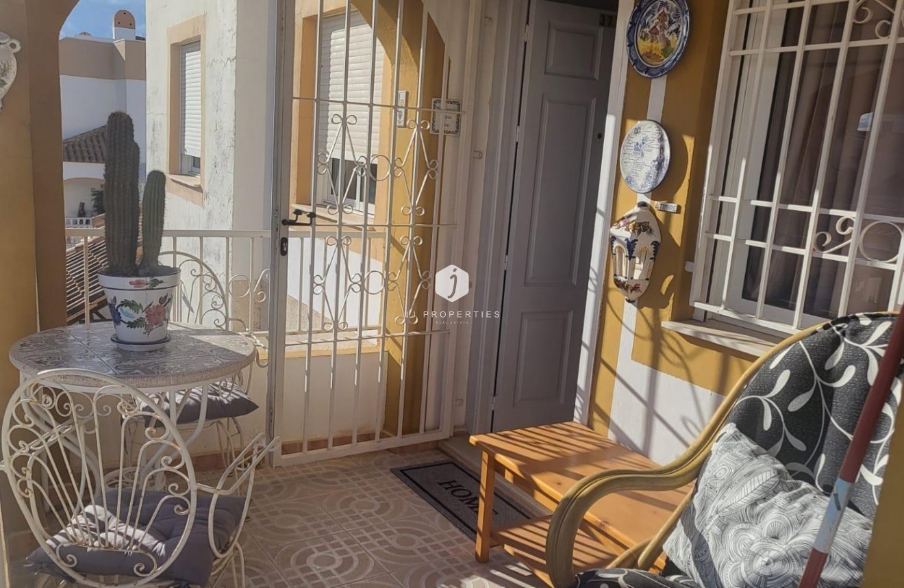 Tweedehands - Bungalow -
Torrevieja - Torretas