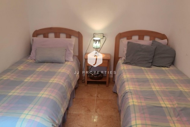 Tweedehands - Bungalow -
Torrevieja - Torretas