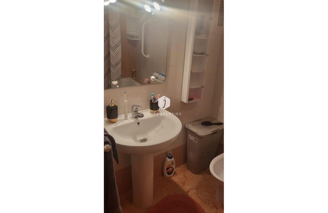 Tweedehands - Bungalow -
Torrevieja - Torretas