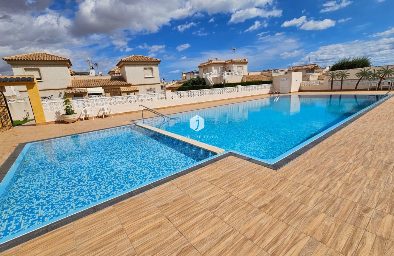 Segunda mano - Chalet -
Orihuela Costa - Los Altos