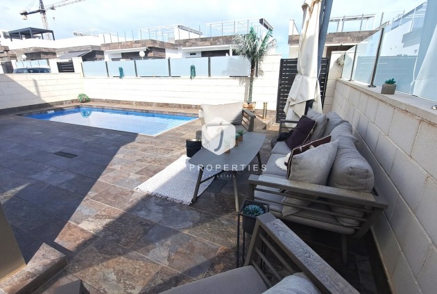 Tweedehands - Villa -
Orihuela Costa - Costa Blanca