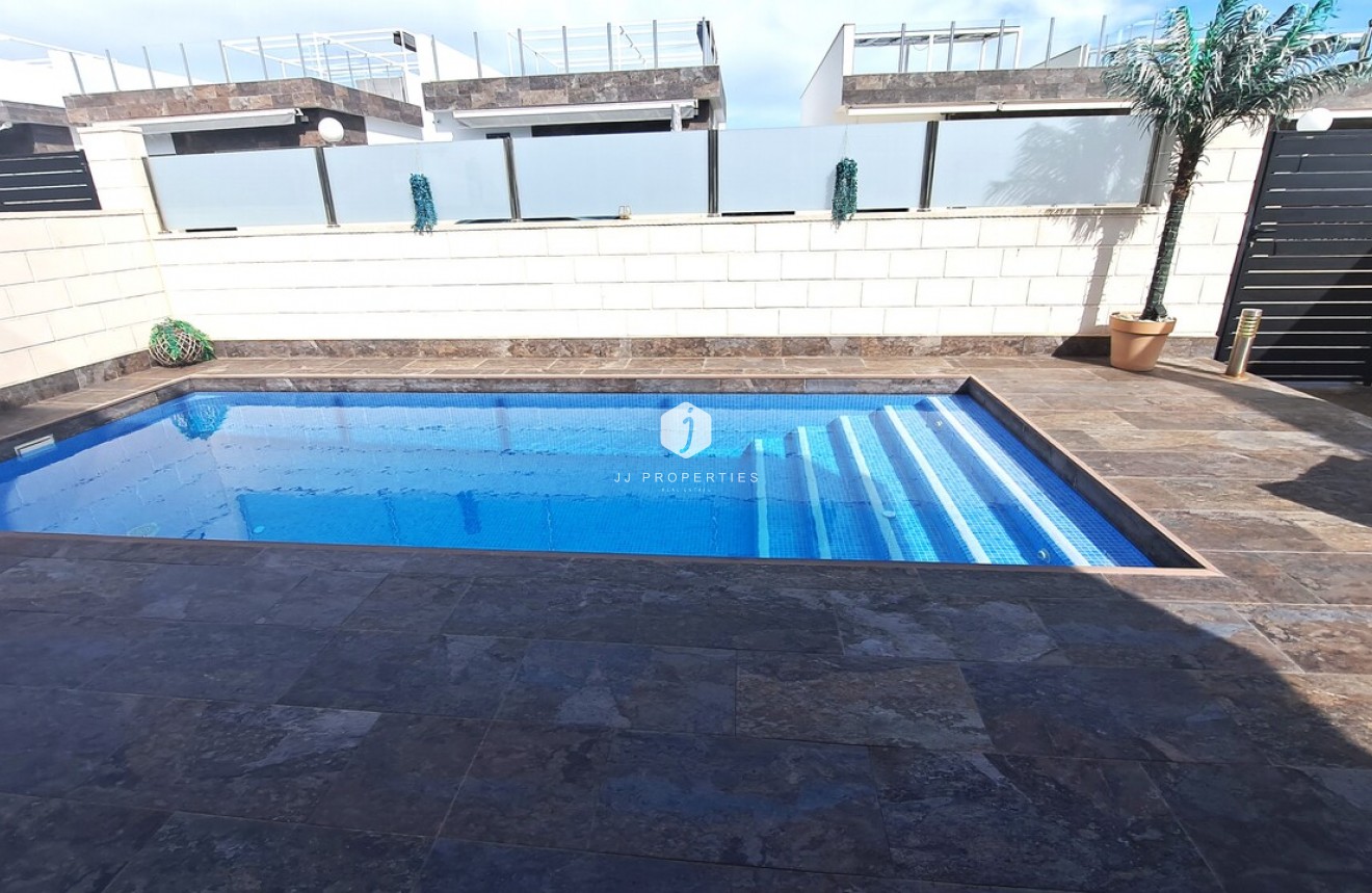 Tweedehands - Villa -
Orihuela Costa - Costa Blanca