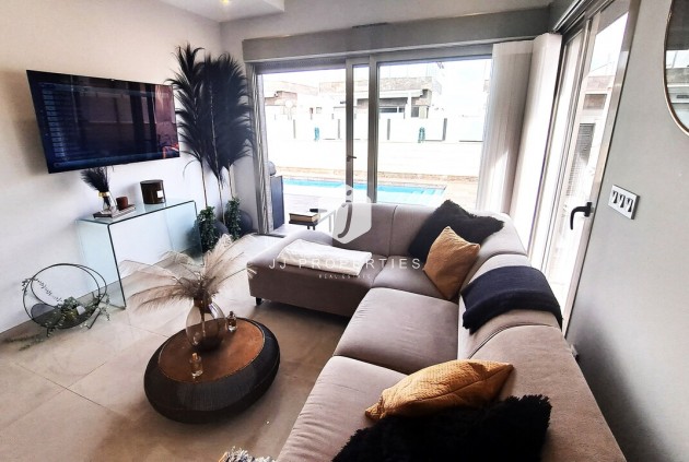 Tweedehands - Villa -
Orihuela Costa - Costa Blanca