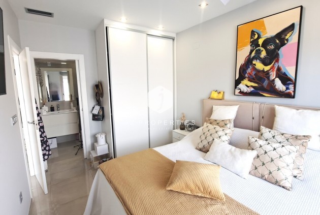 Tweedehands - Villa -
Orihuela Costa - Costa Blanca