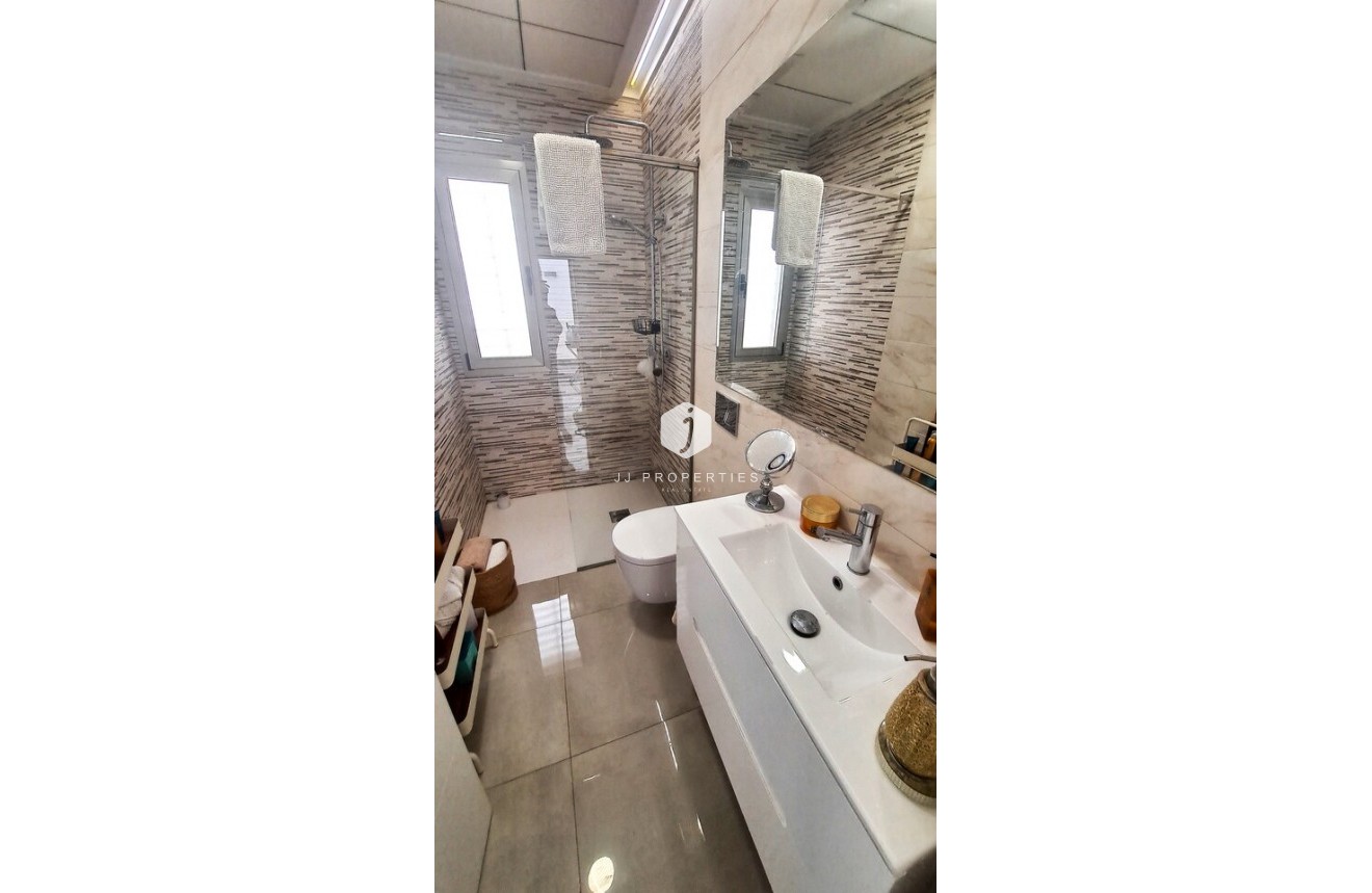 Tweedehands - Villa -
Orihuela Costa - Costa Blanca