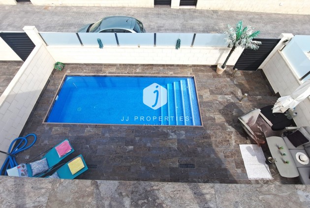 Tweedehands - Villa -
Orihuela Costa - Costa Blanca