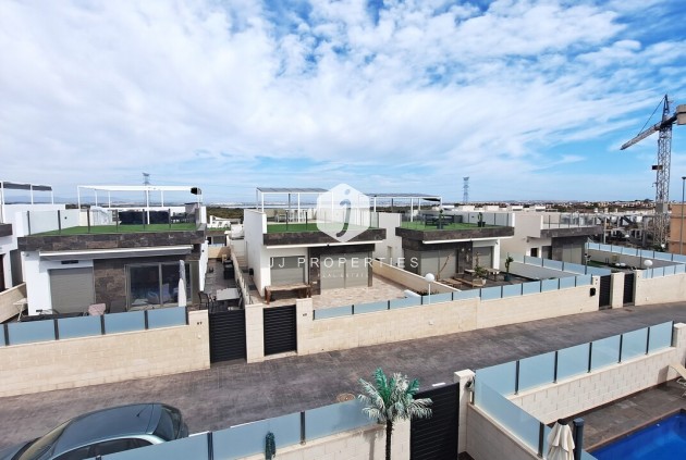 Tweedehands - Villa -
Orihuela Costa - Costa Blanca