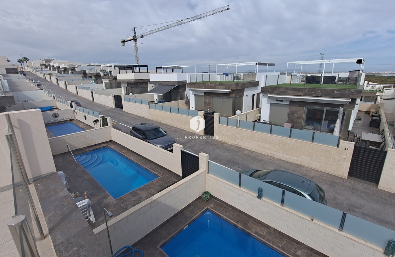 Tweedehands - Villa -
Orihuela Costa - Costa Blanca