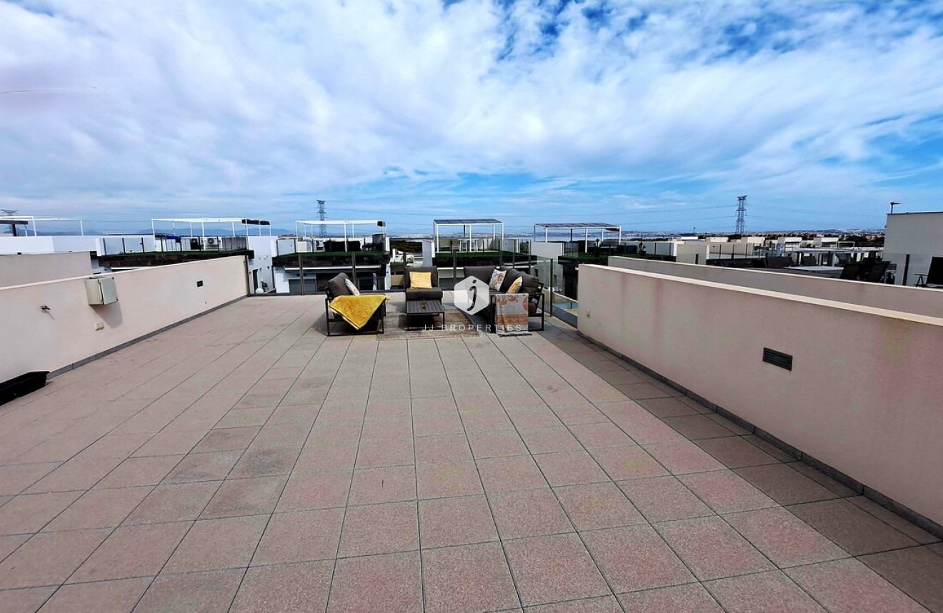 Tweedehands - Villa -
Orihuela Costa - Costa Blanca