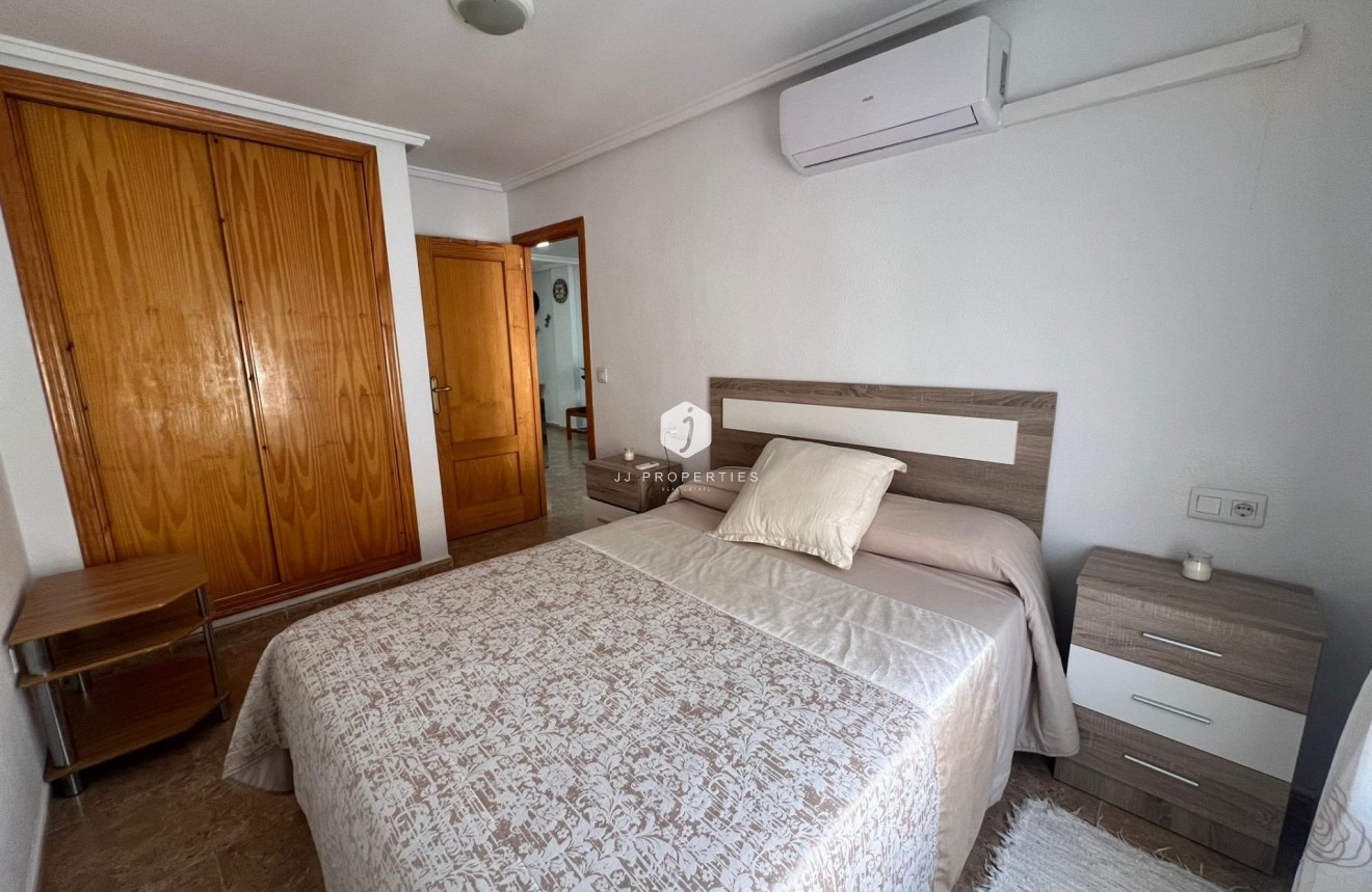 Tweedehands - Appartement / flat -
Torrevieja - Playa de los Locos