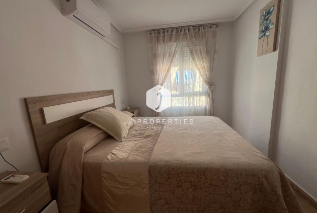 Tweedehands - Appartement / flat -
Torrevieja - Playa de los Locos