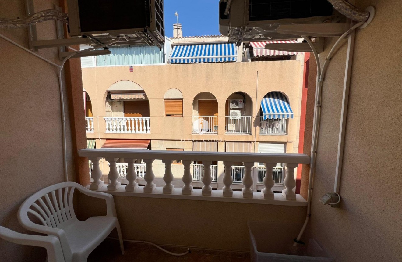 Tweedehands - Appartement / flat -
Torrevieja - Playa de los Locos