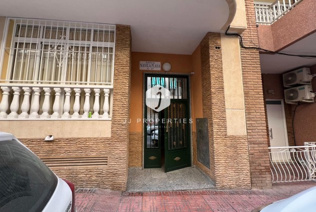 Tweedehands - Appartement / flat -
Torrevieja - Playa de los Locos