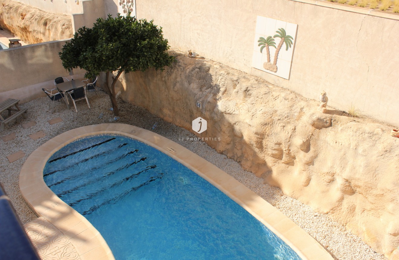 Tweedehands - Villa -
La Zenia - Costa Blanca