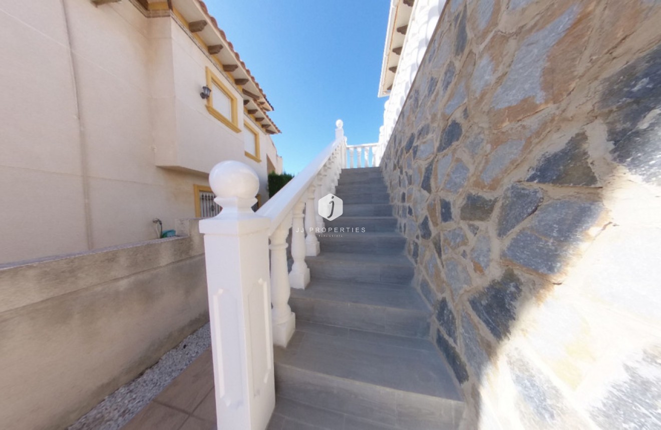 Tweedehands - Villa -
La Zenia - Costa Blanca