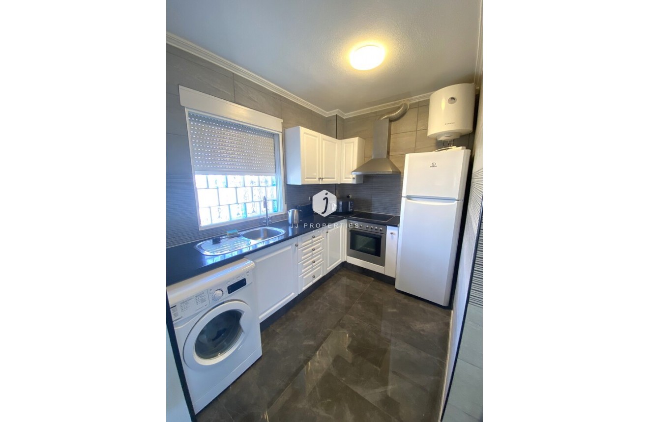 Tweedehands - Villa -
La Zenia - Costa Blanca