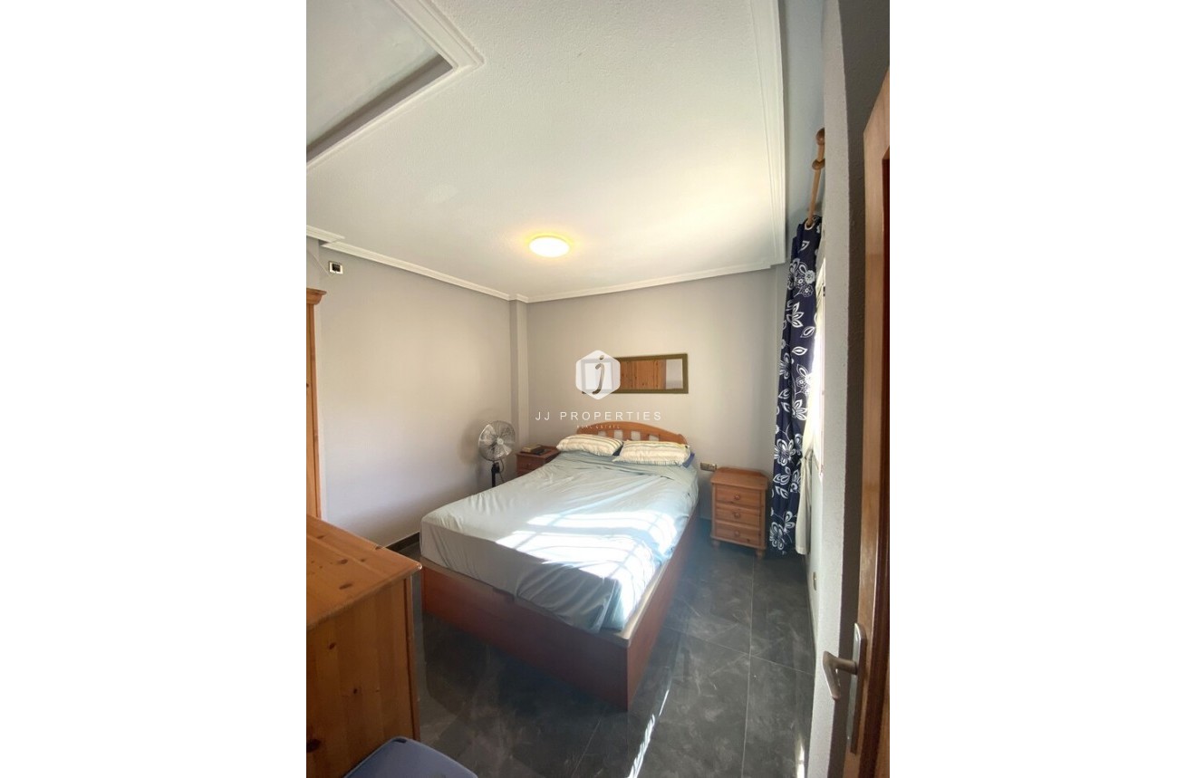 Tweedehands - Villa -
La Zenia - Costa Blanca