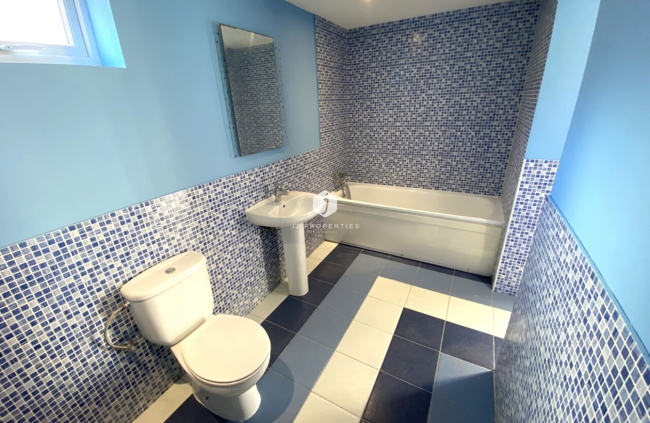 Tweedehands - Villa -
La Zenia - Costa Blanca