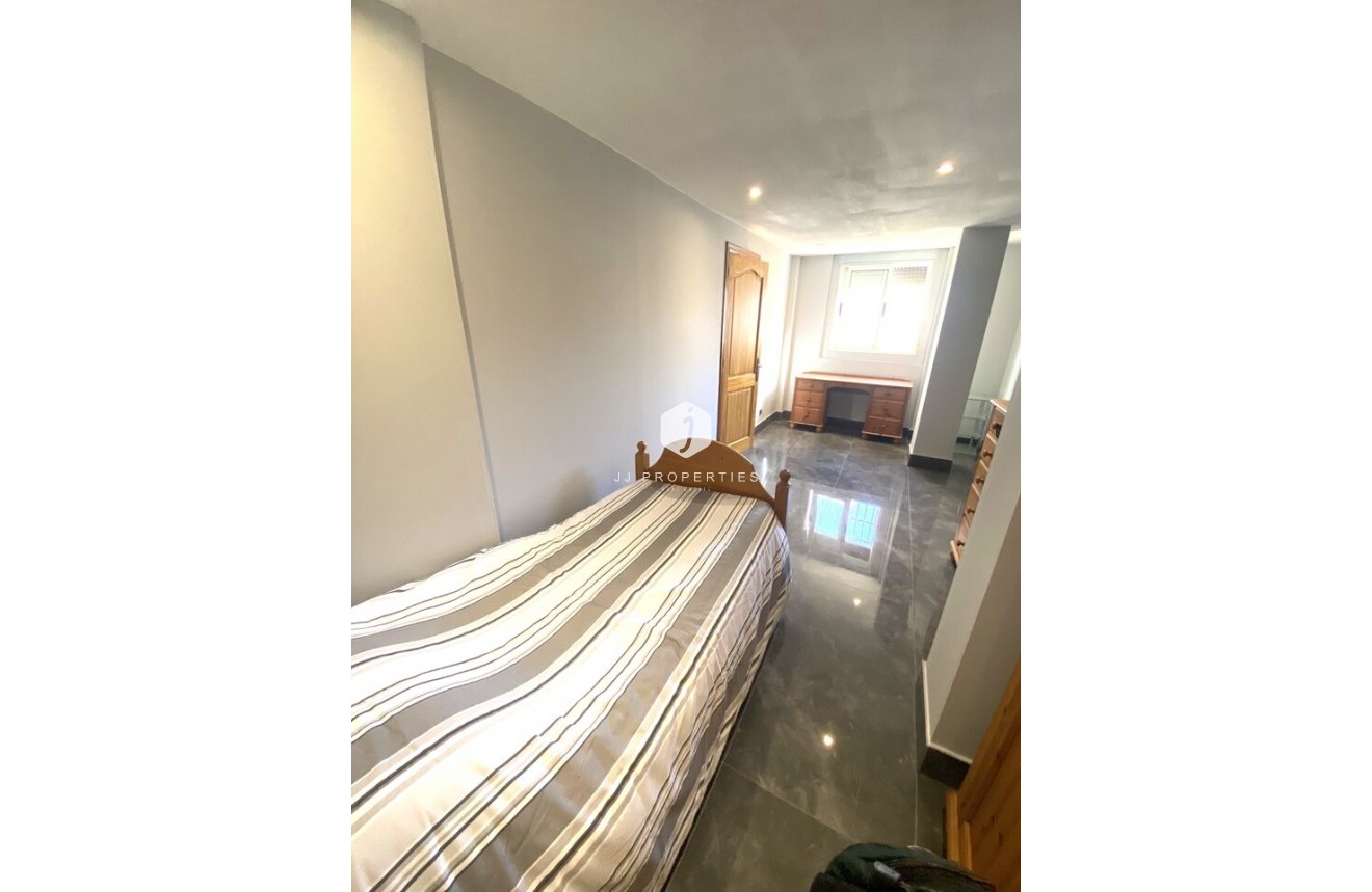 Tweedehands - Villa -
La Zenia - Costa Blanca