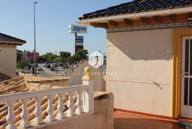 Tweedehands - Villa -
La Zenia - Costa Blanca