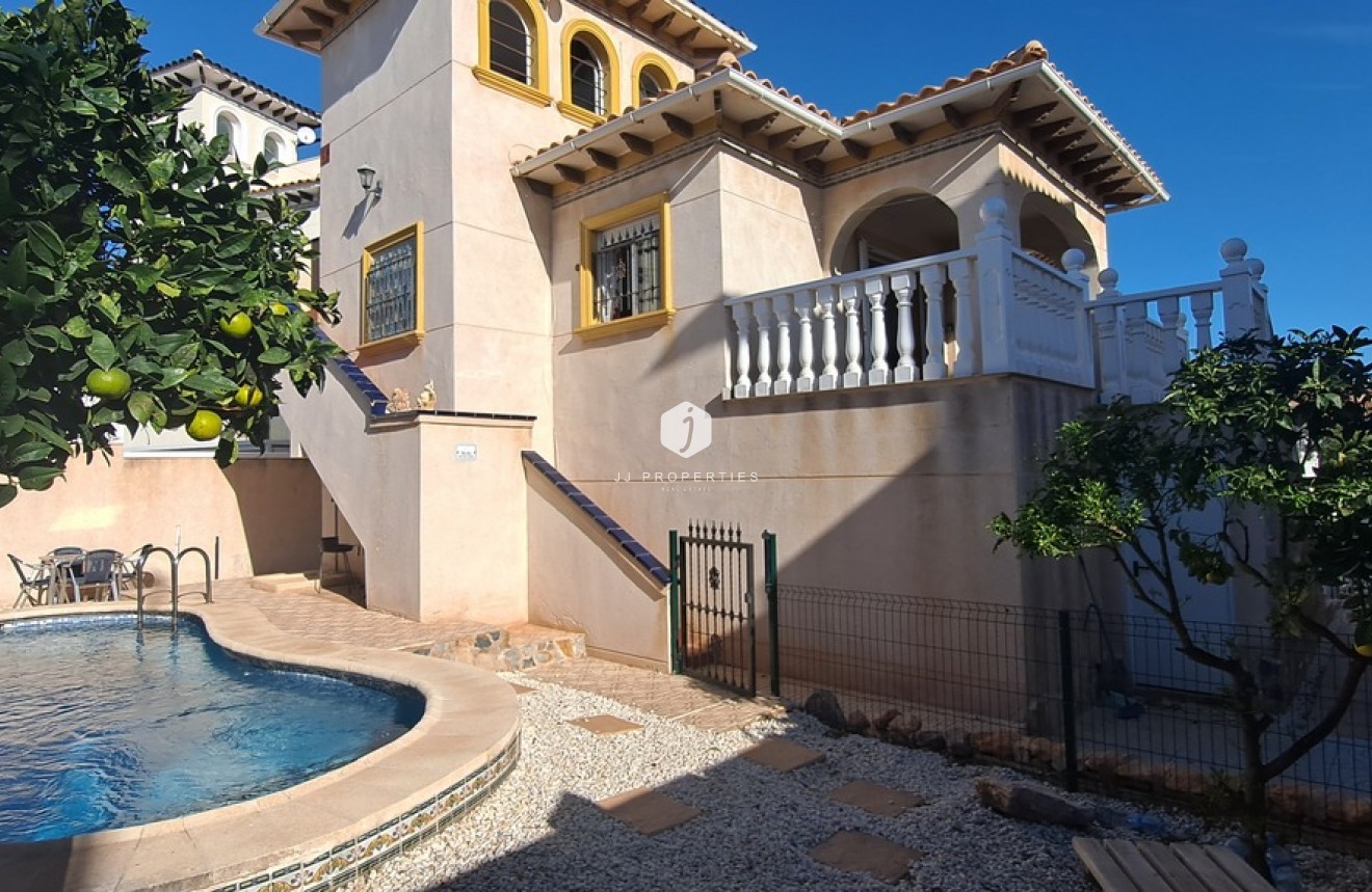 Tweedehands - Villa -
La Zenia - Costa Blanca