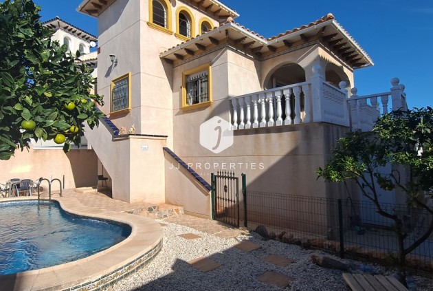 Tweedehands - Villa -
La Zenia - Costa Blanca