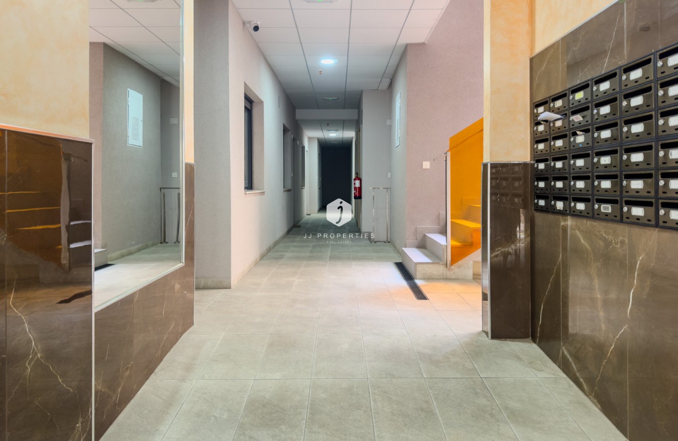 Tweedehands - Appartement / flat -
Torrevieja - Costa Blanca