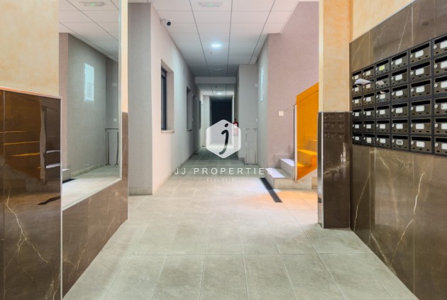 Tweedehands - Appartement / flat -
Torrevieja - Costa Blanca